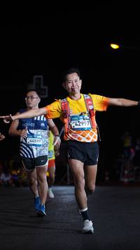 BIB: 44599, 42997
                            <button type="button" onclick="openModal(23106095)" class="btn btn-primary btn-sm float-right btn-popup" data-toggle="modal" data-target=".modal-high-quality">
                        <i class="fas fa-shopping-cart"></i> Add to Cart
                    </button>
                                            <button type="button" onclick="isThisMe(23106095, true)" class="btn btn-success btn-sm float-right btn-popup btn-isme hidden" data-toggle="tooltip" data-placement="bottom" title="นี่คือรูปของคุณใช่ไหม คลิกที่นี่เพื่อเอาเข้าอัลบั้ม">
                        <i class="fas fa-plus"></i> Add to album
                    </button>
                    <button type="button" onclick="isThisMe(23106095, false)" class="btn btn-warning btn-sm float-right btn-popup btn-isnotme hidden">
                        <i class="fas fa-ban"></i> Remove from album
                    </button>